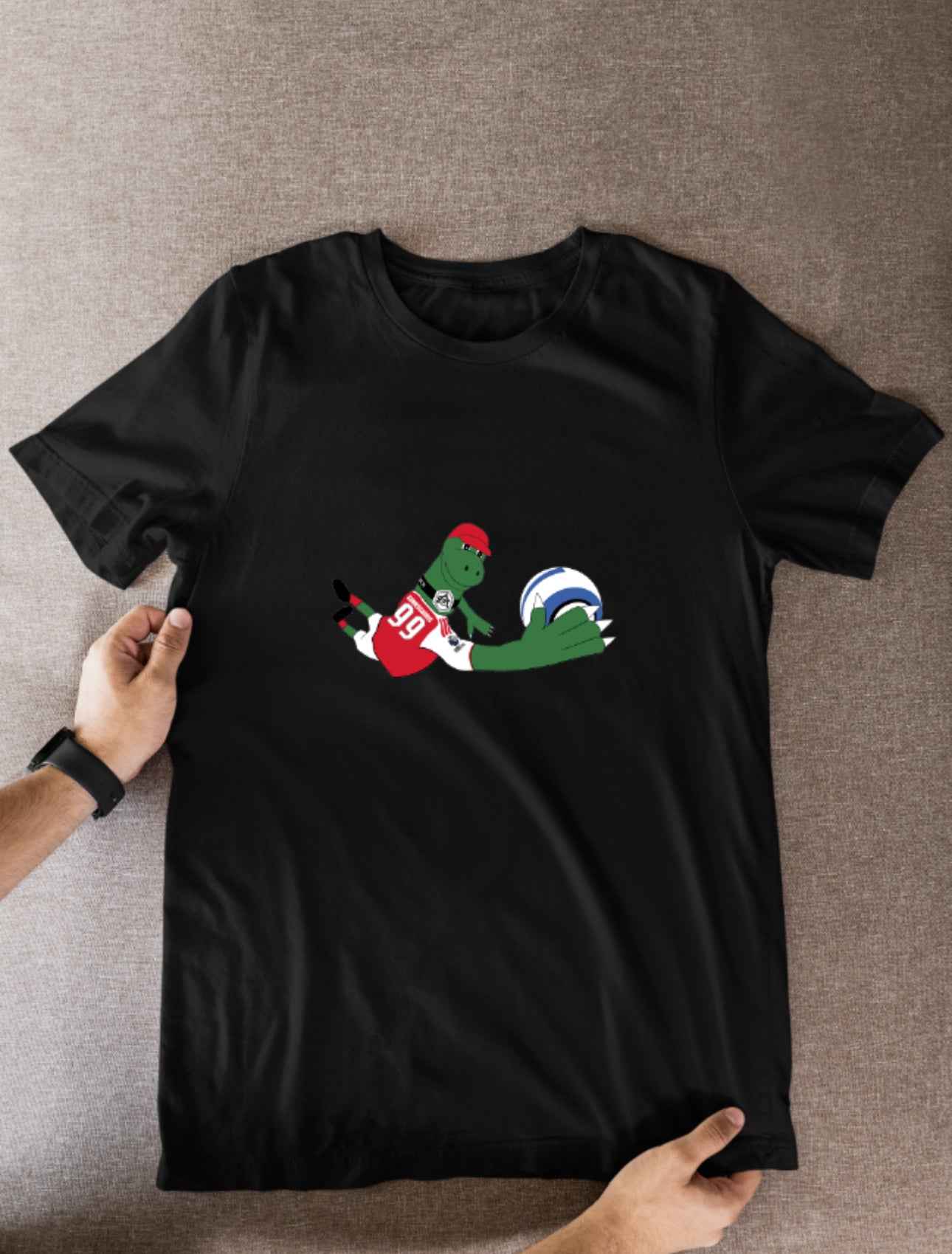 Gunnersaurus Arsenal Cartoon Graphic Soccer T-Shirt: Fan Wear